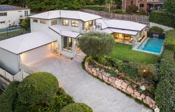 18 Grevillea Close, Chapel Hill, Qld 4069
