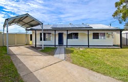 15 Christopher Court, Eagleby, Qld 4207