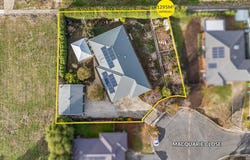 7 Macquarie Close, Delacombe, Vic 3356