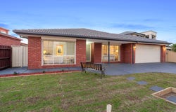 15 Santa Cruz Boulevard, Roxburgh Park, Vic 3064