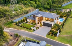 36 Emperor Street, Kanimbla, Qld 4870