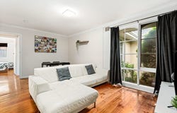 4/4 Burns Avenue, Clayton South, Vic 3169