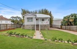 89 Bowman Parade, Bardon, Qld 4065