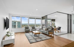1709/9 Hamilton Avenue, Surfers Paradise, Qld 4217