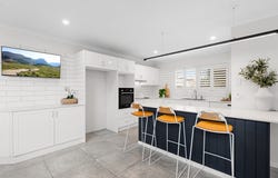 2 Catamaran Street, Manly West, Qld 4179