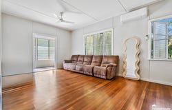 18 Card Street, Berserker, Qld 4701
