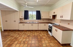 9 Walsh Street, Dalby, Qld 4405
