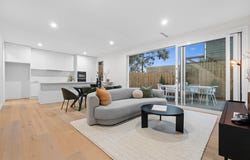 2/10 Airlie Road, Montmorency, Vic 3094