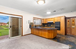 689 Tarneit Road, Hoppers Crossing, Vic 3029