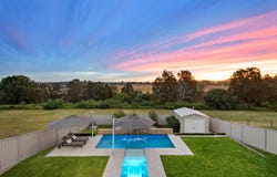8 Riverside Street, Bolwarra, NSW 2320