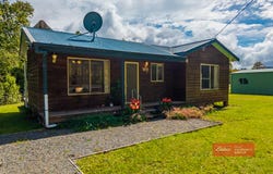 Firefly Cottage 1702 Booral Road, Girvan, NSW 2425