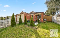 47 Calais Circuit, Cranbourne West, Vic 3977