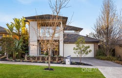16 Rosenthal Boulevard, Sunbury, Vic 3429