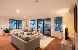 2 Ribbonvale Rise, Dunsborough, WA 6281
