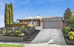 16 Stanfield Drive, Wandana Heights, Vic 3216