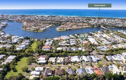 10 Malta Place, Kawana Island, Qld 4575