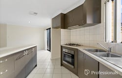 1/63 The Crescent, Midland, WA 6056