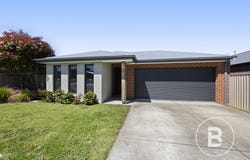 32 Red Robin Drive, Winter Valley, Vic 3358