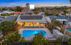 13 Inveray Avenue, Benowa, Qld 4217