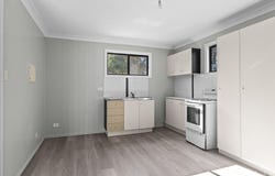 18 Challenge Avenue, Kensington Grove, Qld 4341