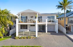 109 Dalmeny Drive, Kianga, NSW 2546