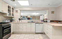 38 Wyong Street, Keilor East, Vic 3033