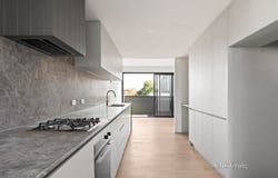 2 Fortitude Drive, South Kingsville, Vic 3015