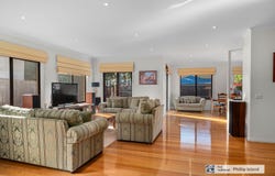 13 Findlay Street, Cowes, Vic 3922