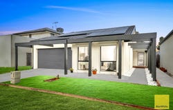 16 Cooma Place, Burnside Heights, Vic 3023