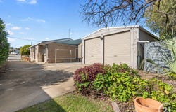 15 Pine Street, Flinders View, Qld 4305