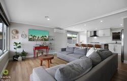 37 Newark Avenue, Newborough, Vic 3825