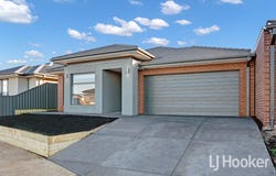 4 Peregrine Way, Melton South, Vic 3338
