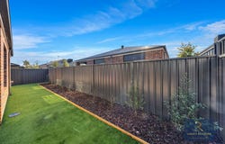 28 Yeoman street, Melton South, Vic 3338