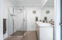 10 Buckingham Loop, Oran Park, NSW 2570