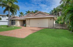 39 Poole Street, Sarina Beach, Qld 4737