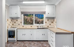 64 Railway Parade, Hazelbrook, NSW 2779