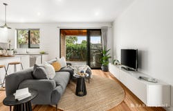 2/3 Gish Court, Hadfield, Vic 3046