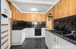 20 Sampson Crescent, Bomaderry, NSW 2541