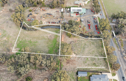 CA129 Midland Highway & 10 Chesney Street, Huntly, Vic 3551