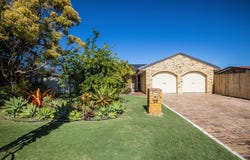 25 Phoenix Avenue, Bongaree, Qld 4507