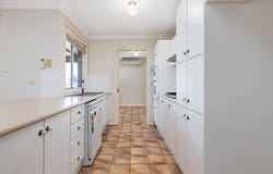 1 Rosewood Avenue, Thornton, NSW 2322