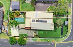 27 California Drive, Oxenford, Qld 4210