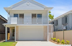 37 King Street, Woody Point, Qld 4019