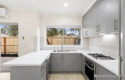8/2-4 Mckerchar Street, Glenroy, Vic 3046