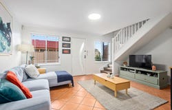 1/127 Pioneer Drive, Blackbutt, NSW 2529