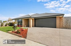 12 Hammond St, Yinnar, Vic 3869