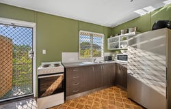 1 & 2/7 Forrest St, Rosslea, Qld 4812