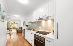 1/31 Vera Street, Greenslopes, Qld 4120