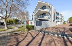6/73 Kintail Road, Applecross, WA 6153