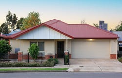 17 Maude Street, Glandore, SA 5037